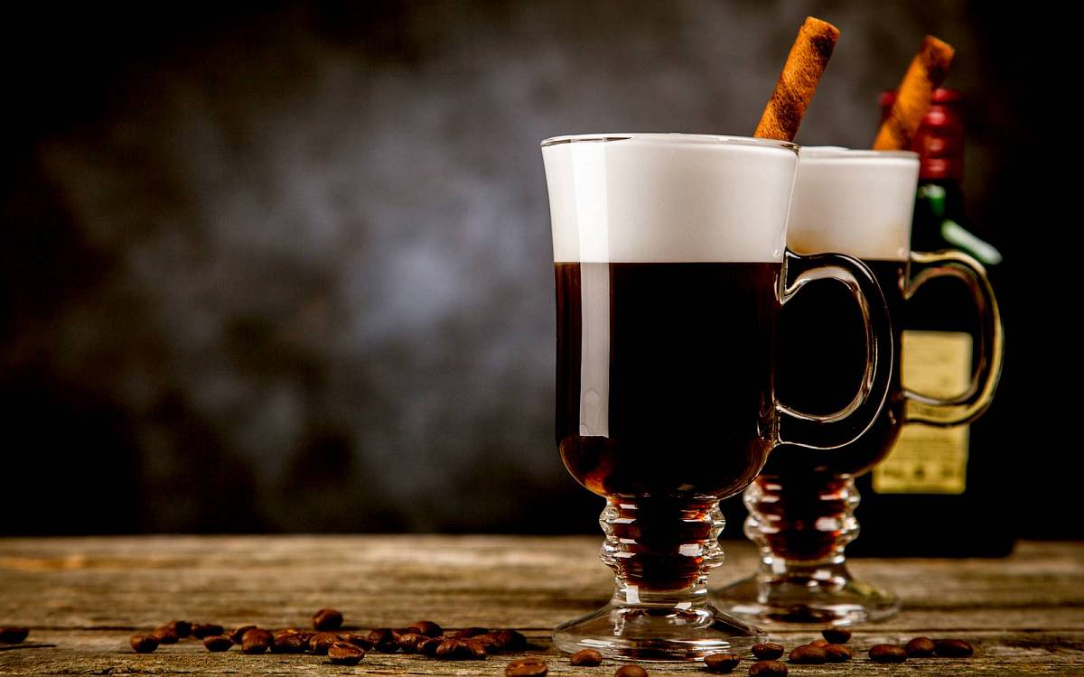 Irská káva: Recept na kávový nápoj pro chladné zimní dny