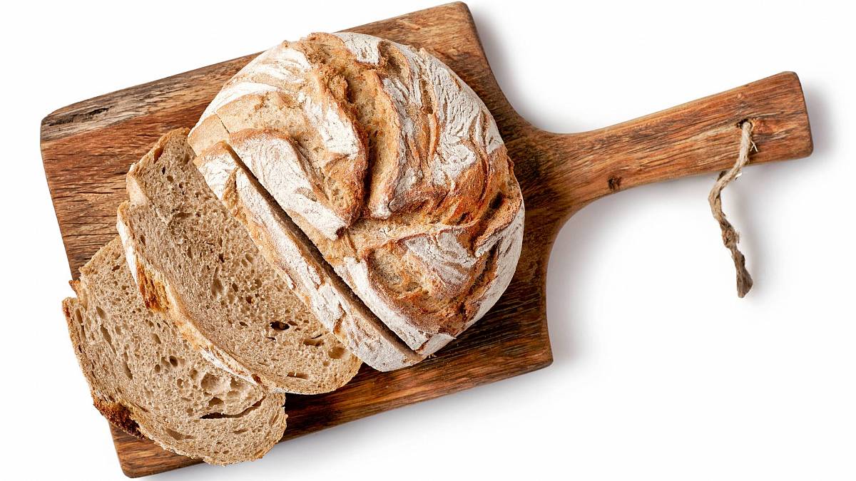Tipy našich babiček: Využití chleba, vaření chřestu a třídění věcí na charitu