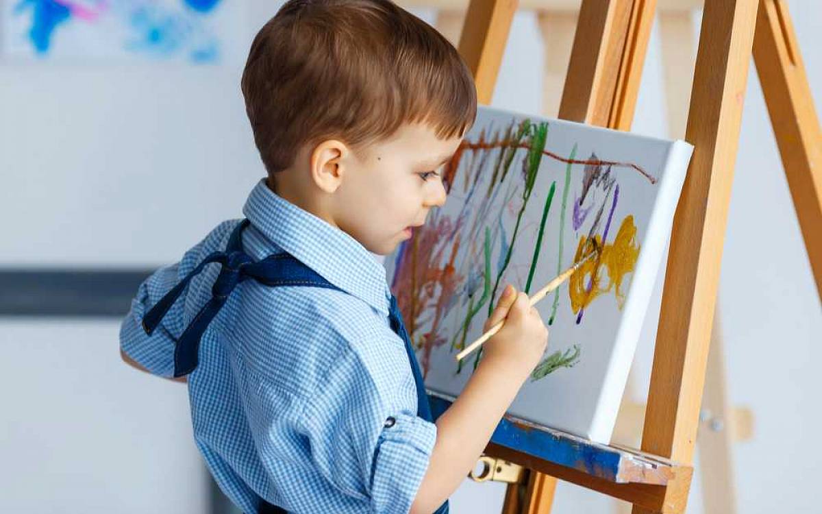 Dítě ve znamení Vah: Malý kreativec, který si žádá trpělivou a důslednou výchovu Dítě ve znamení Vah: Malý kreativec, který si žádá trpělivou a důslednou výchovu