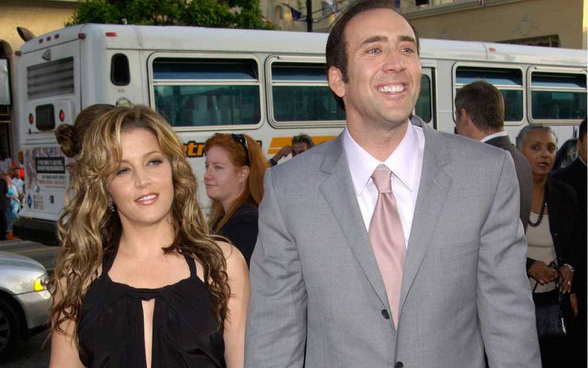 Lisa Marie Presley: zpěvačka, skladatelka, filantropka, matka a dcera legendárního Elvise Lisa Marie Presley: zpěvačka, skladatelka, filantropka, matka a dcera legendárního Elvise