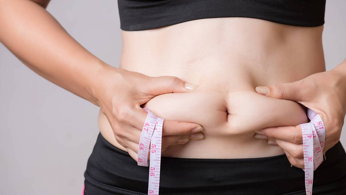 Břišní tuk může jít dolu za pomoci Atkinsovy diety. Počítejte ovšem s 0 % sacharidů