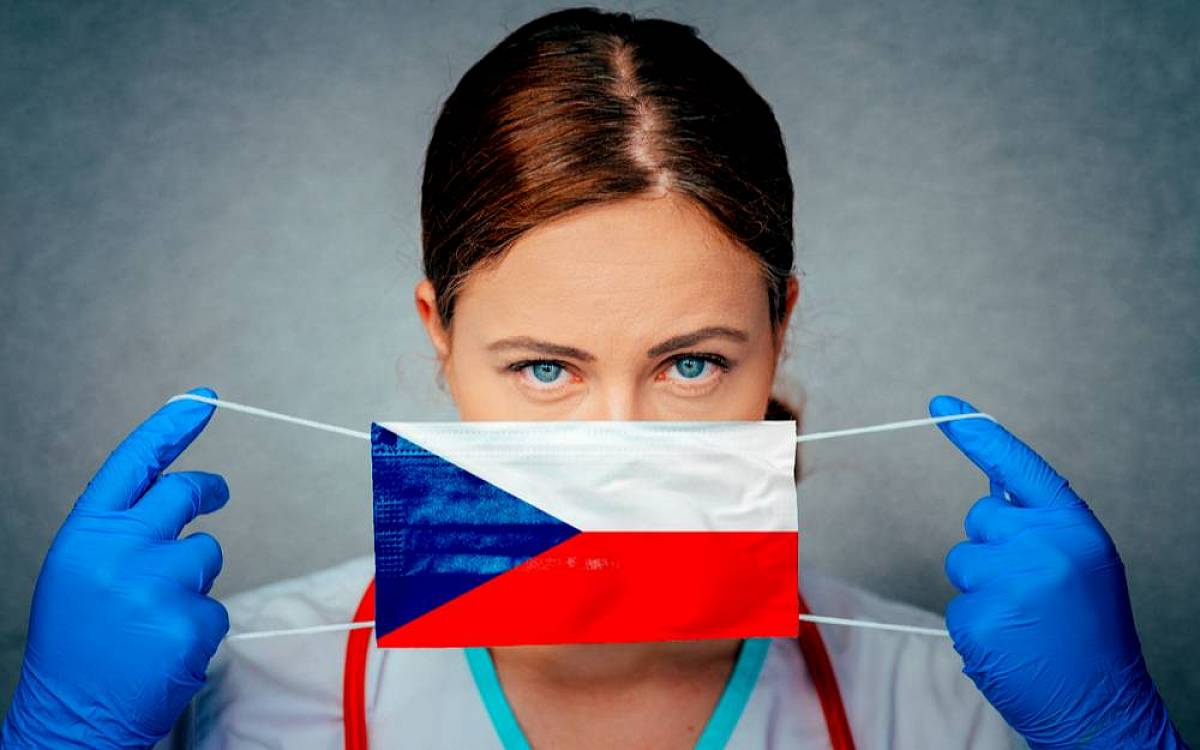 Proč je Česká republika nejhorší v boji proti pandemii
