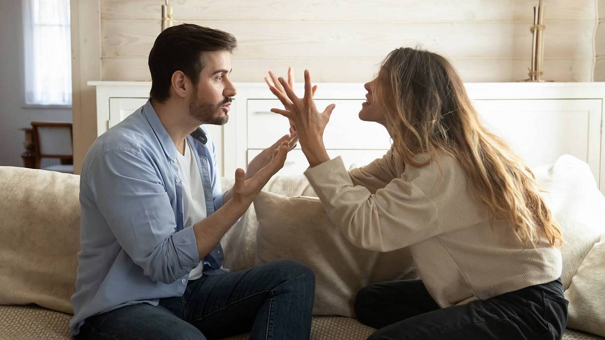 Jakým způsobem se váš partner vyhýbá odpovídání na nepříjemné otázky podle jeho znamení? Jakým způsobem se váš partner vyhýbá odpovídání na nepříjemné otázky podle jeho znamení?