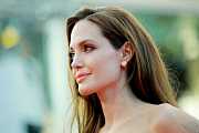 I celebrity mají své koníčky. Uhodnete, co sbírá Angelina Jolie, nebo čím si krátí dlouhou chvíli Sarah Jessica Parker I celebrity mají své koníčky. Uhodnete, co sbírá Angelina Jolie, nebo čím si krátí dlouhou chvíli Sarah Jessica Parker