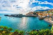 Země bez návalu turistů, se skvělou gastronomií, lahodným vínem a nádhernou přímořskou krajinou – to je Portugalsko