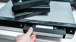 Nevyhazujte staré videokazety. Tenhle klasický akčňák na VHS sběratelé kupují za 1 400 000 Kč