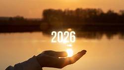 Denní horoskop na čtvrtek 1.1.2026: Buďte otevření novým začátkům