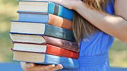 KVÍZ: Česká literatura není nuda - a tento kvíz vám to dokáže