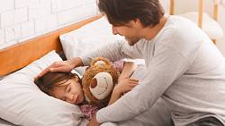 Jaká je povaha vašeho dítěte podle polohy při spánku