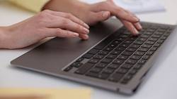 Koupil jsem na Temu notebook za 2 600 Kč. Doteď nechápu, co přišlo