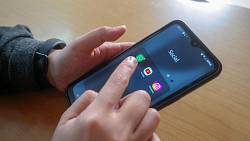 Už zbývá jen pár dní do zpoplatnění zpráv na WhatsAppu. Česko bohužel výjimku nedostalo