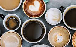 Horoskop na říjen pro milovníky kávy – ryby ocení latte art, raci kávu mocha