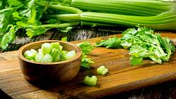 Recepty z řapíkatého celeru, které obohatí váš jídelníček
