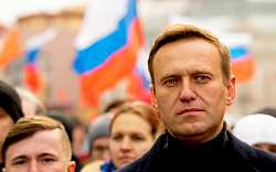 Alexej Navalnyj míří za mříže, Putina označil za zbabělce a traviče