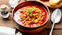 Cizrna třikrát jinak: Jako středomořský salát, marocká polévka nebo ve formě přílohy
