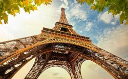 Dějiny nejslavnější věže světa, proklínané i uctívané Eiffelovky