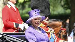 Královna Alžběta II.: Ikonická postava současných dějin