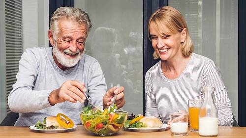 Co byste měli jíst, aby váš metabolismus fungoval i po šedesátce? Co byste měli jíst, aby váš metabolismus fungoval i po šedesátce?