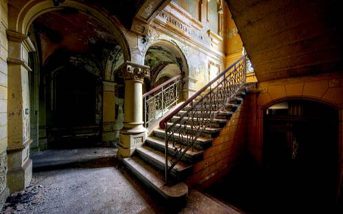 Krása v ruinách aneb urbex jako adrenalinový koníček Krása v ruinách aneb urbex jako adrenalinový koníček