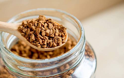 Kolikrát méně kofeinu obsahuje instantni káva oproti klasickému espressu? Kolikrát méně kofeinu obsahuje instantni káva oproti klasickému espressu?