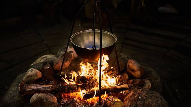 Myslela jsem, že mě nenávidí, přitom mě tajně miloval. Přiznání přišlo u kančího guláše