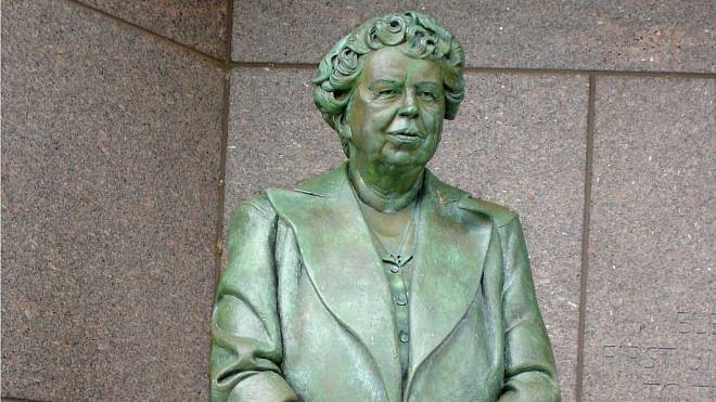 Eleanor Roosevelt: Žena, která se vzepřela tchýni, aby se Franklin Roosevelt stal prezidentem Spojených států