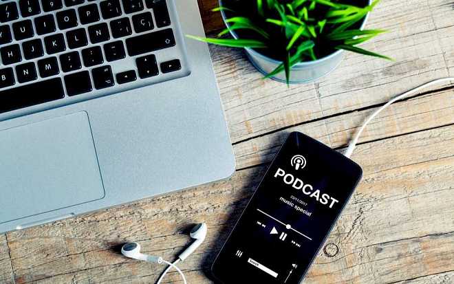 Youtubeři, kteří přesedlali na podcasty. Komu to stálo za to Youtubeři, kteří přesedlali na podcasty. Komu to stálo za to